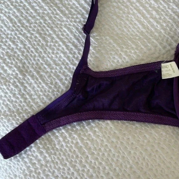 EUC Vintage 1990’s Victoria’s Secret Second Skin Satin bra 36C in purple…